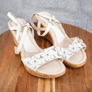David Tate Wedge Leather Upper White Floral Sandals Women Size 6 W Gold Accents